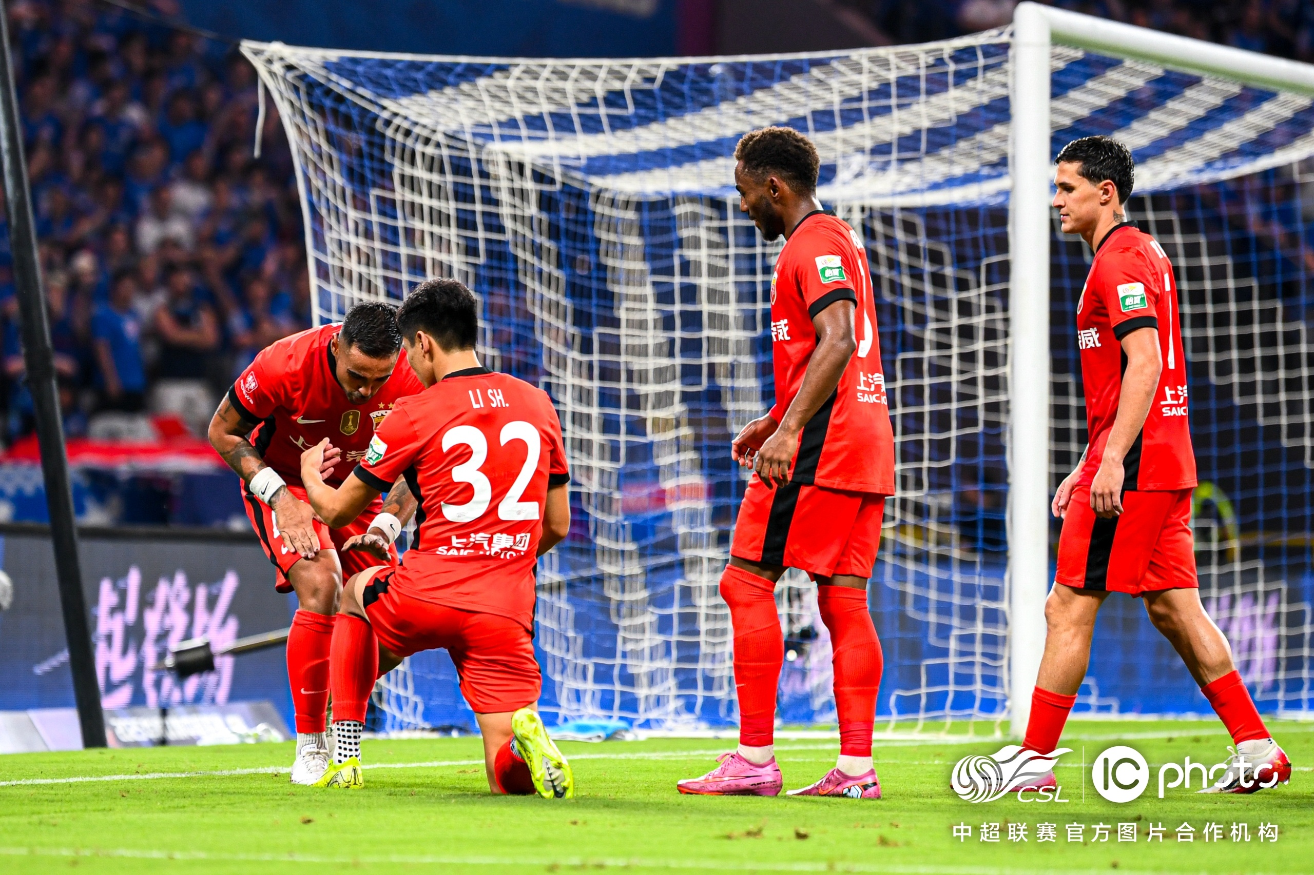 九游-法国杯倒计时，上海申花转会期再遭质疑，细节引发关注，气氛紧张，赛程密集仍需轮换的简单介绍